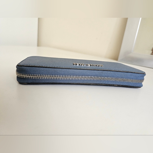 Michael Kors Saffiano Leather Continental Wallet - Picture 6 of 13